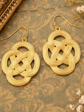 Stunning!  Susan Shaw Filigree Statement Earrings NWT